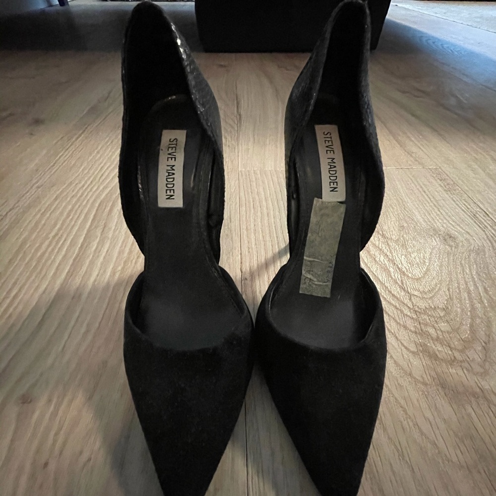 Steve Madden used Black heels